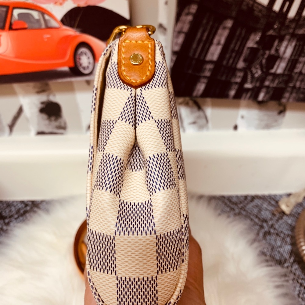 Louis Vuitton Favorite Azur mm - Picture 3 of 8